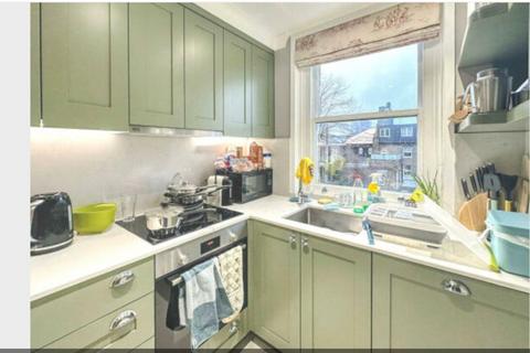 2 Aspley Road, London, SW18 2DB