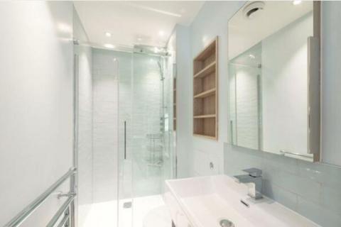 2 Aspley Road, London, SW18 2DB