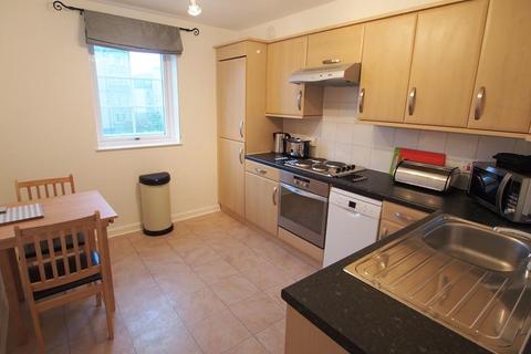 2 bedroom flat to rent, Fonthill Avenue, Aberdeen, AB11