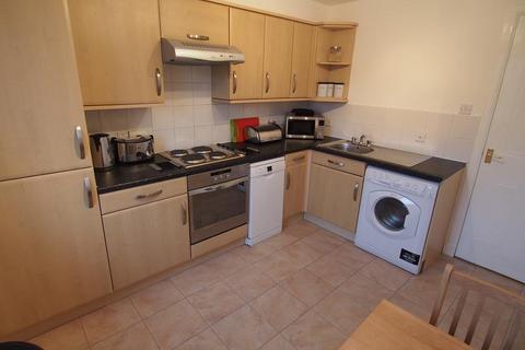 2 bedroom flat to rent, Fonthill Avenue, Aberdeen, AB11