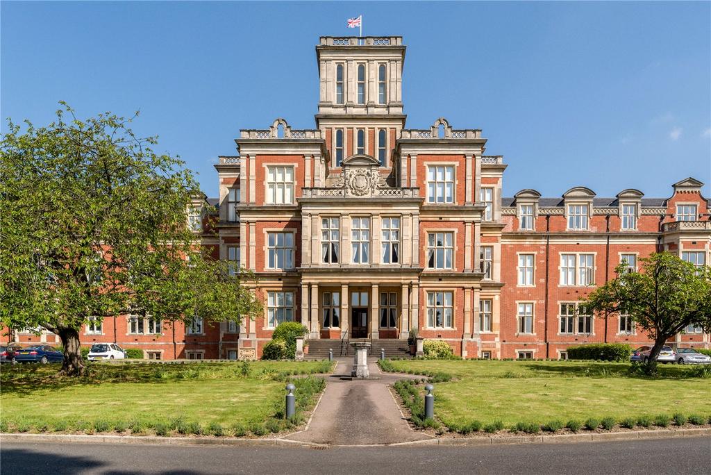 Victoria Court