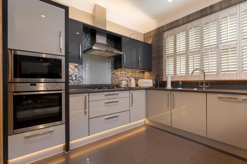 1 Boclair Brae, Bearsden, Glasgow, G61 2BF