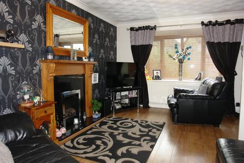 27 Birchwood, Chadderton, Oldham, OL9 9UH