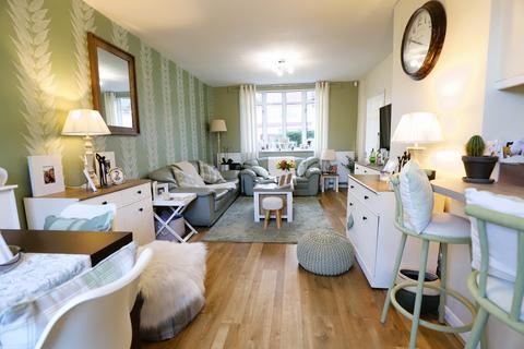 undefined, York Avenue, Hayes, Greater London, UB3