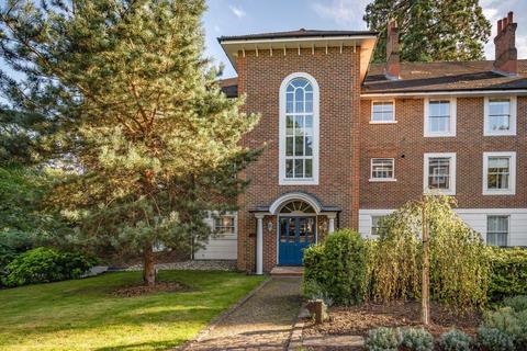 3 Agincourt, Ascot, SL5 7SJ