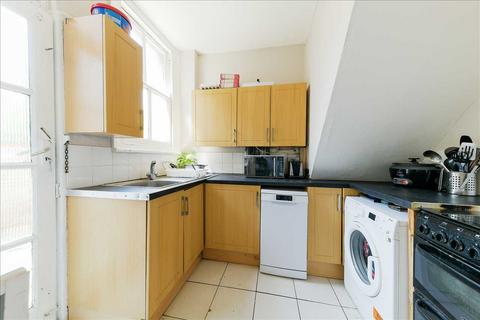 201 Arthur Road, London, SW19 8AG
