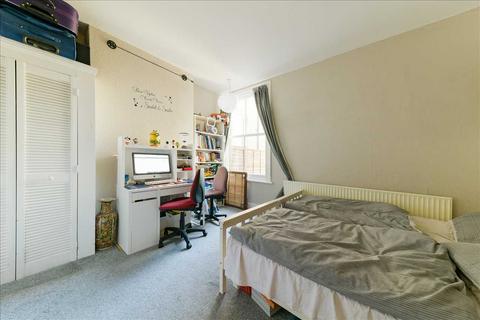 201 Arthur Road, London, SW19 8AG