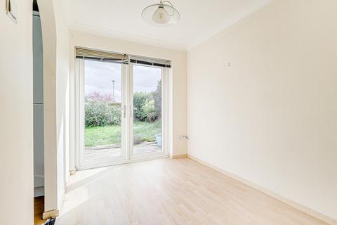 79 Coniston, Southend-on-sea, SS2 6SL