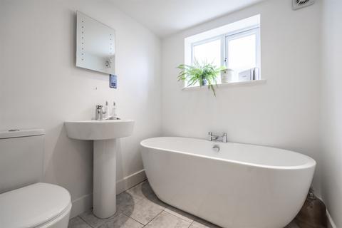 Flat 1, 16 Roslin Road, Bournemouth, BH3 7JD