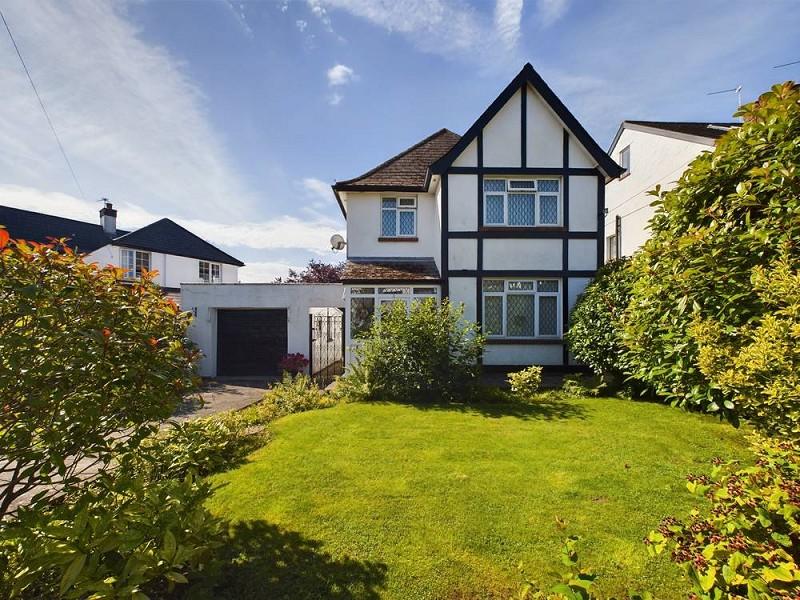 Heol Y Bryn, Rhiwbina, Cardiff. CF14 3 bed detached house for sale £