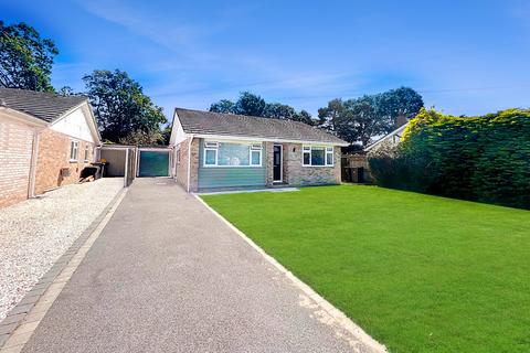 2 bedroom detached bungalow for sale, Clive Road, Highcliffe, Dorset. BH23 4NX