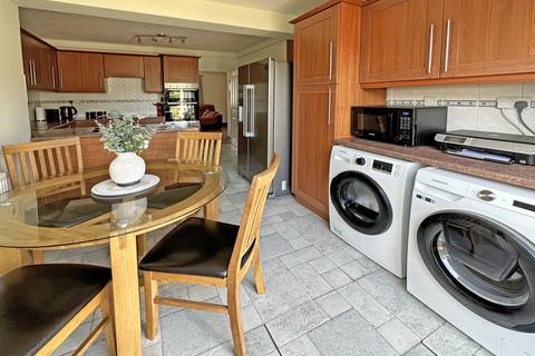 97 Chestnut Avenue, Exeter, EX2 6DN