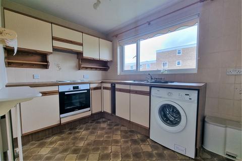 2 bedroom maisonette to rent, Hiltingbury