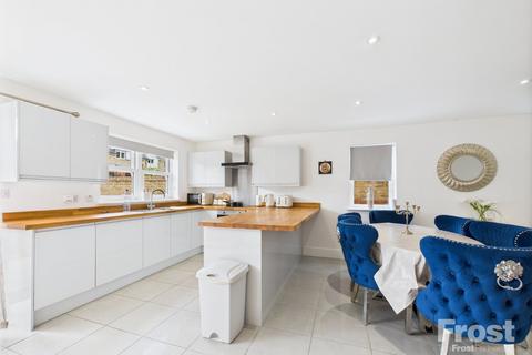 undefined, Britwell Road, Burnham, Bucks, SL1