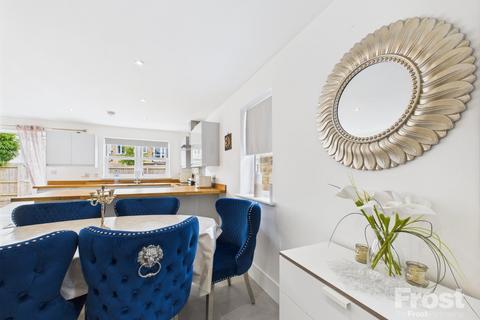 undefined, Britwell Road, Burnham, Bucks, SL1