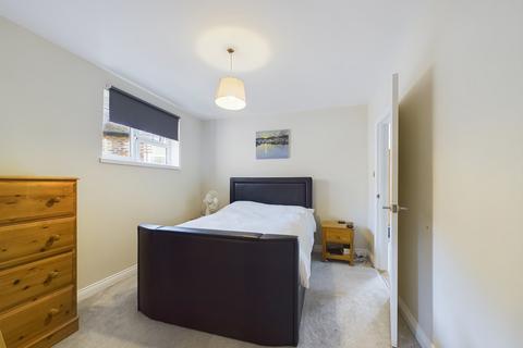 undefined, Highlands Crescent, Horsham
