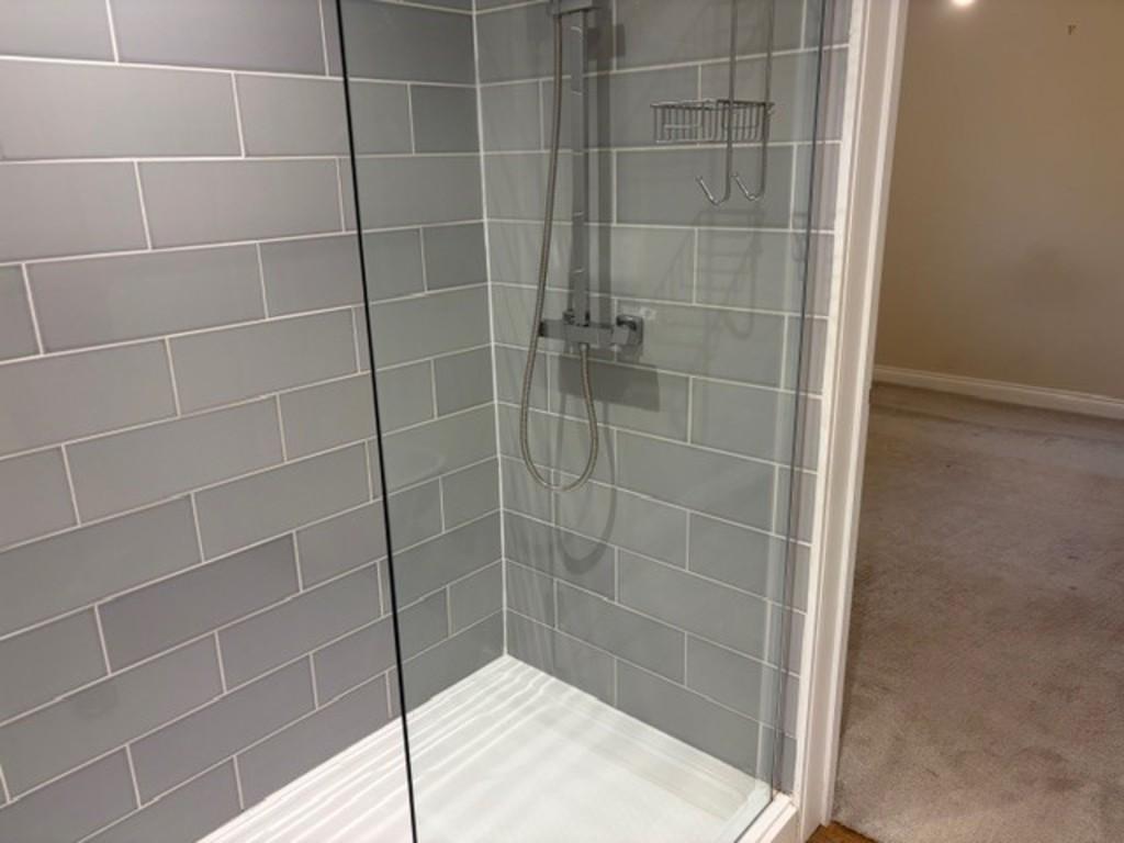 Highlands en-suite 2