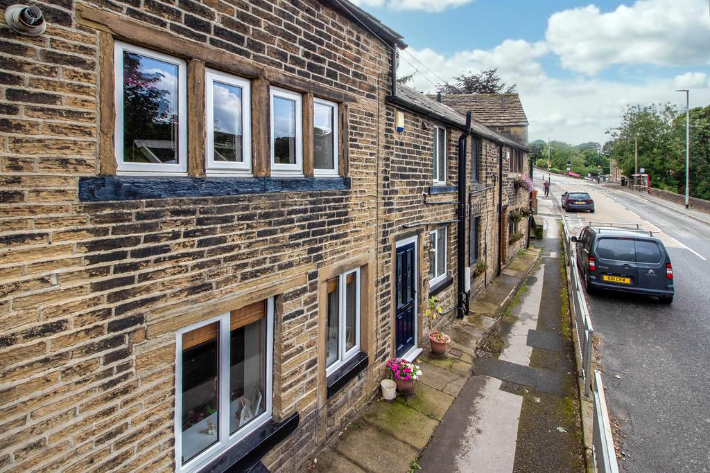 Abbey Road, Shepley, Huddersfield 2 bed terraced house for sale £179,950