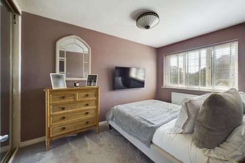 3 bedroom detached house for sale, Benenden Close, Stafford