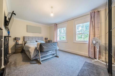 2 bedroom detached house for sale - Newbury,  Berkshire,  RG14