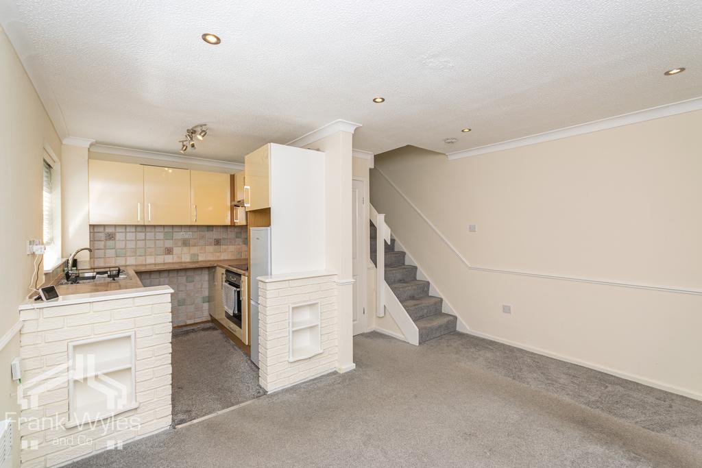 Badgers Walk East, Lytham St. Annes, Lancashire 1 bed mews £650 pcm