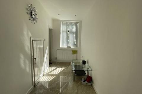 63 Walstead Road, Walsall, WS5 4LZ