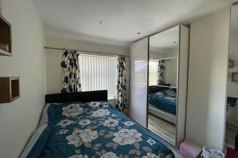 63 Walstead Road, Walsall, WS5 4LZ