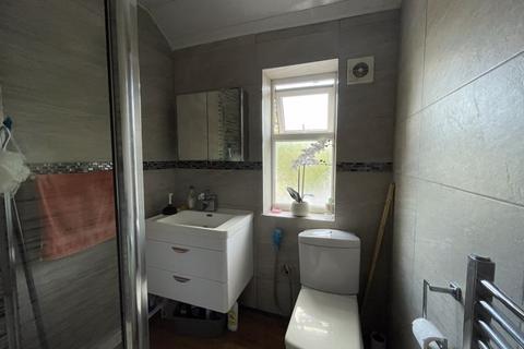 63 Walstead Road, Walsall, WS5 4LZ