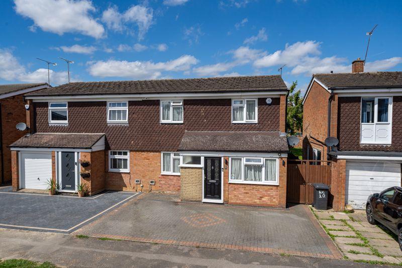 Ross Way, Slip End 3 bed semidetached house for sale £425,000