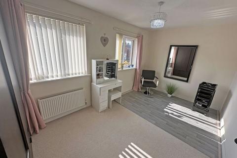 8 Laurel Heights, North Shields, NE29 0FB