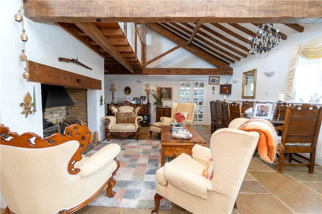 Living/Dining Room