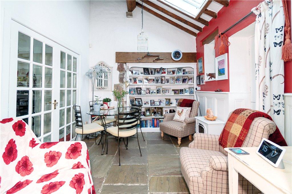 Breakfast Room