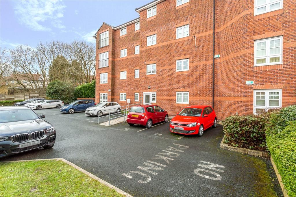 Elmstone Drive, Royton, Oldham, Greater Manchester, OL2 2 bed apartment