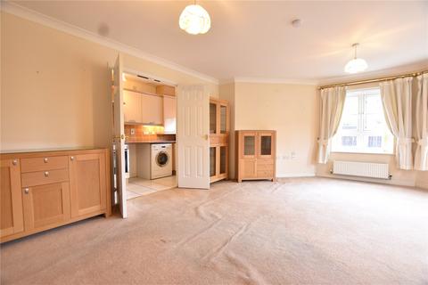 32 Elmstone Drive, Royton, Oldham, OL2 6DH