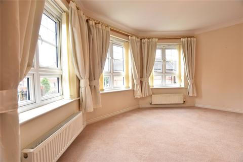 32 Elmstone Drive, Royton, Oldham, OL2 6DH