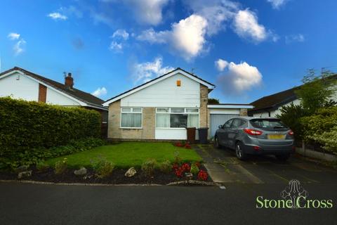 3 bedroom detached bungalow for sale - Welford Avenue, Lowton, WA3 2RN