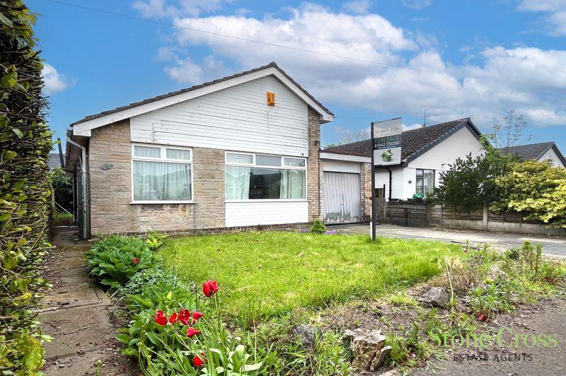 Welford Avenue, Lowton, WA3 2RN 3 bed detached bungalow for sale £229,950