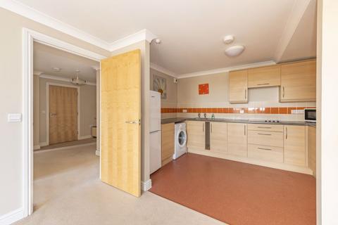 2 bedroom flat for sale - Margaret House, Lealands Drive