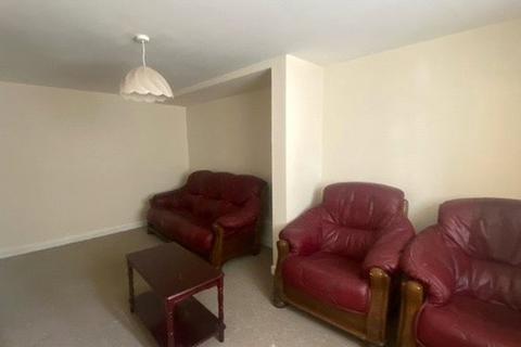 2 bedroom flat to rent, Manchester Road, Deepcar, Sheffield, South Yorkshire, S36