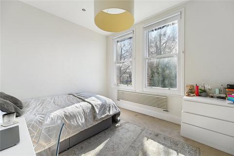 3 bedroom apartment for sale, Fitzjohns Avenue, London, NW3