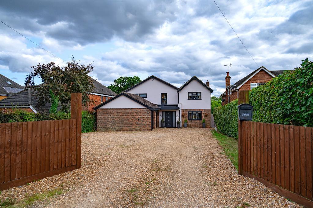 Bromham MK43 4 bed detached house for sale £845,000
