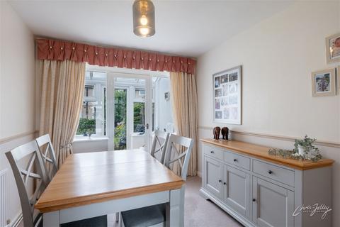 3 bedroom semi-detached house for sale - Newlyn Close, Hazel Grove, Stockport SK7 5LZ