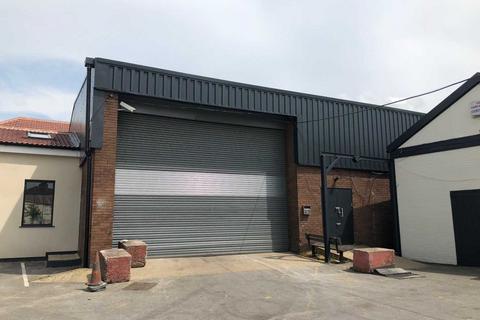 Warehouse to rent, Redbridge Lane East, Ilford IG4