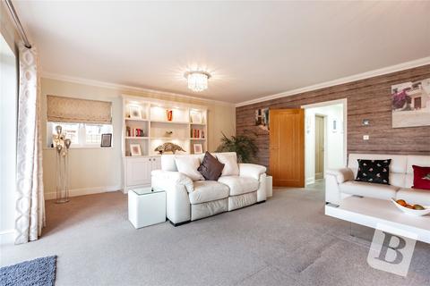 5 bedroom detached house for sale, South Hanningfield Way, Runwell, Wickford, SS11