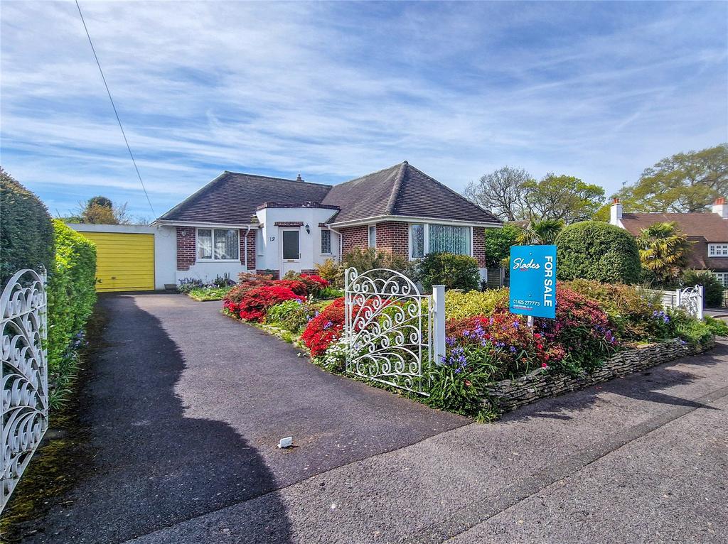 Woodland Way, Highcliffe, Christchurch, Dorset, BH23 3 bed bungalow for