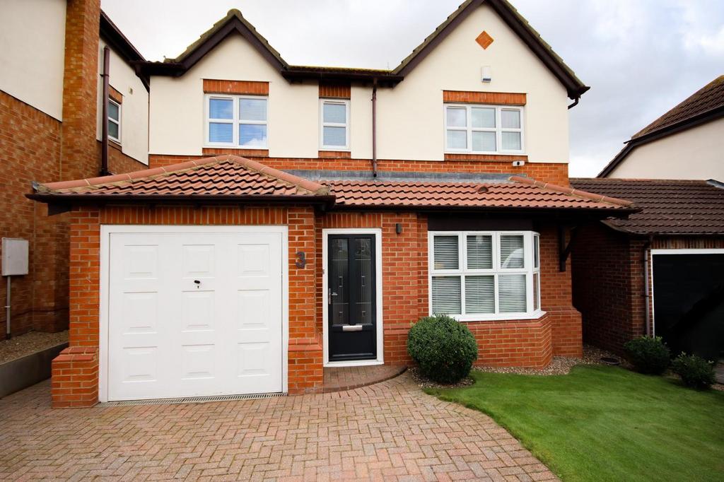 Hutton Close, Fishburn, StocktonOnTees, TS21 4HE 4 bed detached house for sale £260,000
