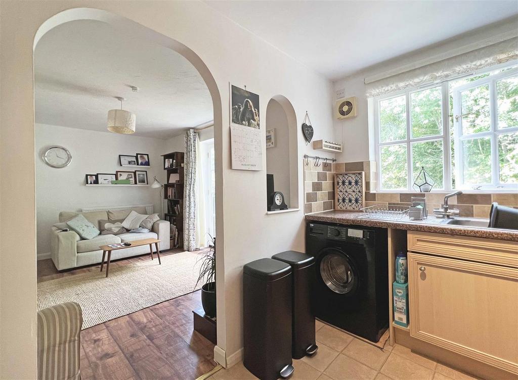 Kitchen Lounge.jpg