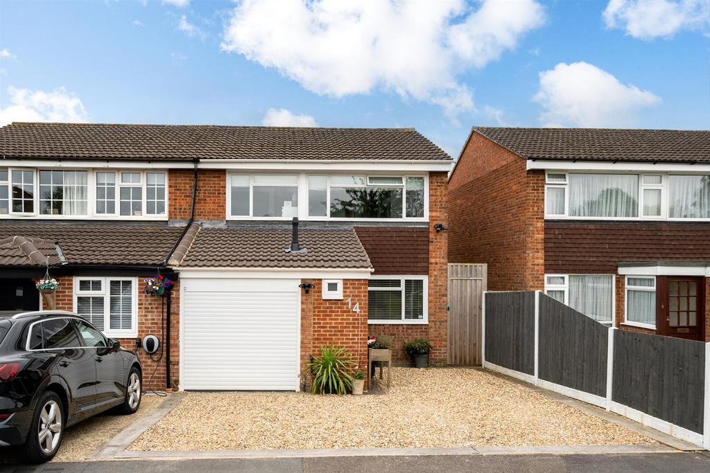 Codicote Row, Woodhall Farm, Hemel Hempstead, Hertfordshire, HP2 7JE 3