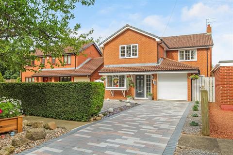 4 bedroom detached house for sale, The Spinney, Middleton St. George, Darlington