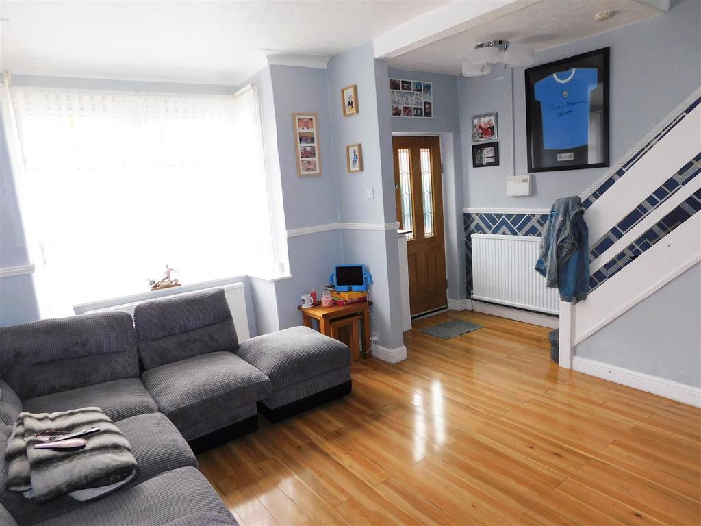 Mather Street, Failsworth, M35 0DS 2 bed terraced house £140,000